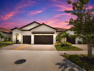 New construction Single-Family house 17242 Holly Well Ave, Wimauma, FL 33598 plan Aurora II - image