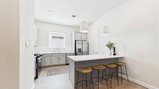 New construction Single-Family house 3065 Hicks St, Houston, TX 77007 - image