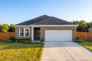 New construction Single-Family house 6618 Comanche Vly, San Antonio, TX 78233 plan The Glenwood E - image