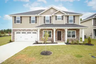 New construction Single-Family house 703 Dunlawton Ct, Sanford, NC 27330 plan 2913 - image