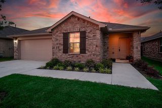 New construction Single-Family house 16508 Hay Valley Dr, Fort Worth, TX 76247 Camden- photo