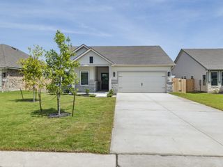 New construction Single-Family house 112 Mathew St, Bertram, TX 78605 plan Ford - image