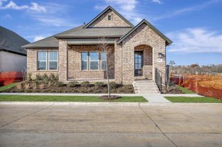 New construction Single-Family house 2085 Pine Grove Ln, Arlington, TX 76005 plan The Middlebrook - image
