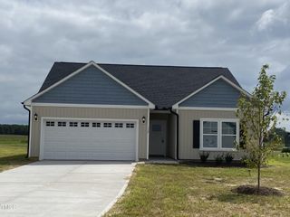 New construction Single-Family house 112 Chester Pl, Pikeville, NC 27863 plan Hayes - image