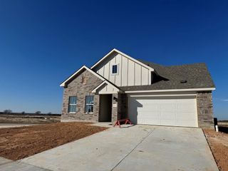 New construction Single-Family house 120 Lonely Lobo Dr, Jarrell, TX 76537 plan Meyerson - image