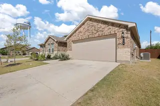 New construction Single-Family house 516 Highland Park Trl, Alvarado, TX 76009 plan IRVING - image