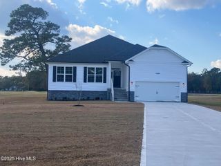 New construction Single-Family house 1132 Coral Reef Dr, New Bern, NC 28560 plan 2316 - image