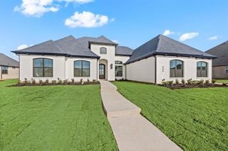 New construction Single-Family house 400 Broadmoor Dr, Haslet, TX 76052 plan CUSTOM - image