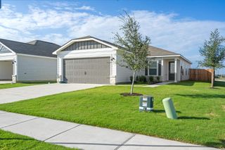 New construction Single-Family house 128 Paria Ct, Jarrell, TX 76537 - image