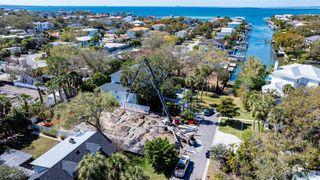 New construction Single-Family house 4906 W Estrella St, Tampa, FL 33629 - image