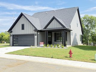 New construction Single-Family house 604 Gustaf Dr, Whites Creek, TN 37189 - image