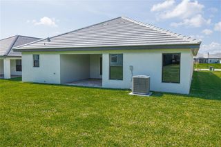 New construction  house 4687 Grandview Glen Dr, Auburndale, FL 33823 plan 2200 - image