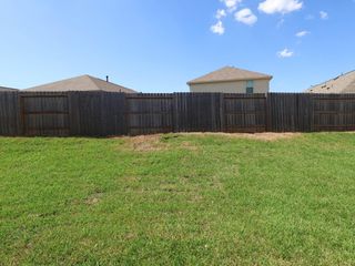 New construction Single-Family house 624 Roaring Falls Dr, Willis, TX 77378 plan Larkspur - Smart Series - image