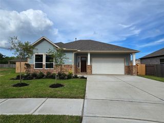 New construction Single-Family house 1605 Carefree Cir, Seabrook, TX 77586 - image