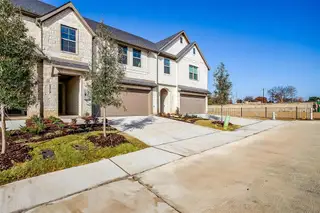New construction Townhouse house 6818 Neal's Wy, Arlington, TX 76001 - image
