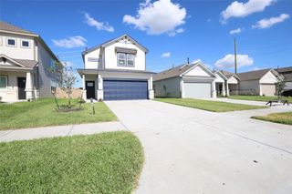 New construction Single-Family house 6639 Escondido Dr, Rosharon, TX 77583 - image