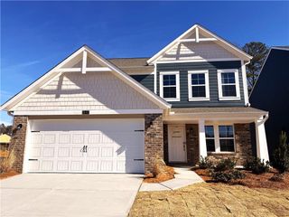 New construction Single-Family house 837 Crystal Lake Pkwy, Hoschton, GA 30548 - image