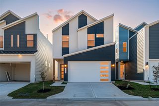 New construction Single-Family house 3012 La Rambla Dr, Houston, TX 77047 plan Picasso - image
