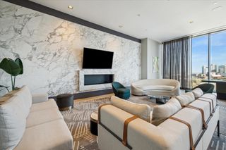 New construction Condo house 1711 Allen Pkwy, Unit 2601, Houston, TX 77019 - image