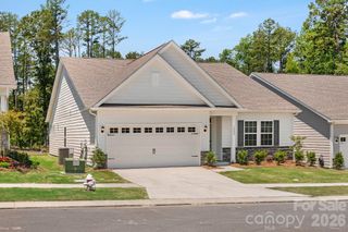 New construction Single-Family house 1024 Rosefield Ct, Indian Trail, NC 28079 plan Oceana - image