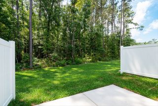 New construction Single-Family house 1095 Crescent Cove Ln, Summerville, SC 29483 plan Odessa End Unit Quick Move-In - image