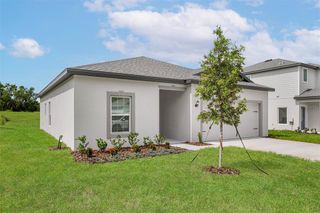 New construction Single-Family house 13352 Tula Lp, Astatula, FL 34705 - image