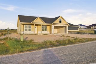 New construction Single-Family house 153 Merion Ln, La Vernia, TX 78121 plan Brentwood - image