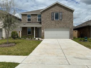 New construction Single-Family house 328 Ice Shore Trl, Dayton, TX 77535 - image