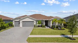 New construction Single-Family house 679 Hookline Cir, Loxahatchee, FL 33470 plan Flora - image