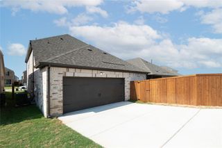 New construction Single-Family house 1413 Sun Garden Wy, Fort Worth, TX 76247 plan Marathon - image