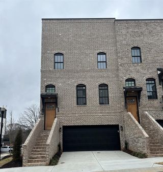 New construction Townhouse house 345 Sugarview Rd, Sugar Hill, GA 30518 - image