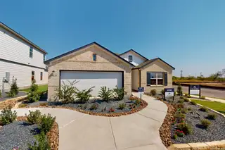 New construction  house 10319 Tynecastle Rd, Converse, TX 78109 plan Magellan - 40' Smart Series - image
