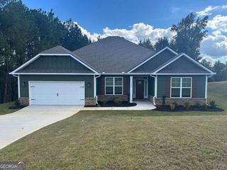 New construction Single-Family house 1024 Holliday Pass, Unit 84, Griffin, GA 30223 plan 2421 - image
