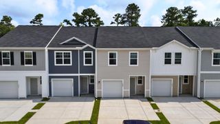 New construction Townhouse house 1404 Scarlett Maple Street, Summerville, SC 29486 - photo