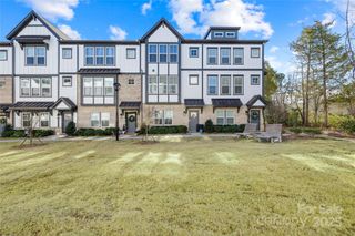New construction Townhouse house 920 Mary Max Dr, Davidson, NC 28036 - image