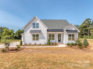 New construction Single-Family house 608 Plowshare Way, Clover, SC 29710 Southport (MG)- photo