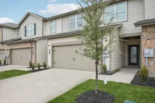 New construction Townhouse house 916 Penrose, Cedar Hill, TX 75104 plan Rayne - image