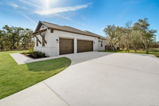 New construction Single-Family house 159 Bauer Ln, Castroville, TX 78009 plan 2674 - image