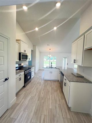 New construction Single-Family house 37094 Hidden View Cir, Dade City, FL 33523 plan 2169 - image
