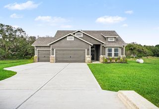 New construction Single-Family house 16 Cattle Dr, Bay City, TX 77414 - image