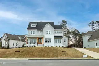 New construction Single-Family house 401 Stable Valley Dr, Fuquay Varina, NC 27526 - image