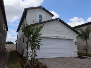 New construction Single-Family house 3319 Fall Harvest Dr, Zephyrhills, FL 33540 plan Miralles - image