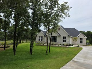 New construction Single-Family house 1053 Llano Wy, Poolville, TX 76487 plan The Longview - image