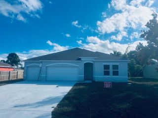 New construction  house 1070 Sw Versailles Ave, Port St. Lucie, FL 34952 plan The Huntington - image