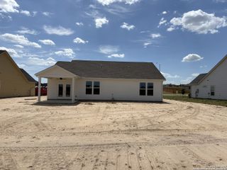 New construction Single-Family house 203 Turnberry Dr, La Vernia, TX 78121 plan Sage - image