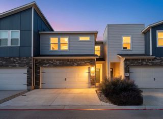 New construction Townhouse house 1850 Settlers Glen Dr, Unit 2303, Round Rock, TX 78665 plan The Bonnell (161) - image