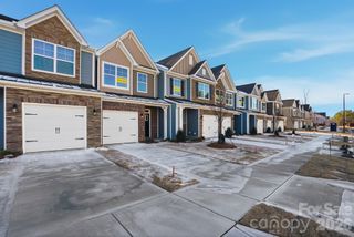 New construction Townhouse house 4211 Black Ct, Unit 193, Harrisburg, NC 28075 - image