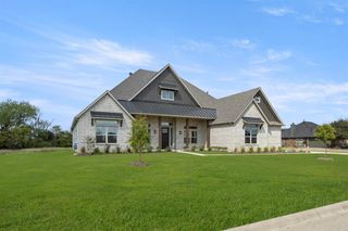 New construction Single-Family house 3004 Valley View Dr, Joshua, TX 76058 plan Kingswood - image