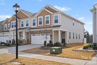 New construction Townhouse house 8109 Overmeadow Ln, Charlotte, NC 28269 - image