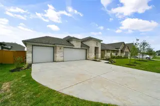 New construction Single-Family house 10522 Plumas Run Dr, Rosharon, TX 77583 plan The Acadia C with 3-Car Garage - image